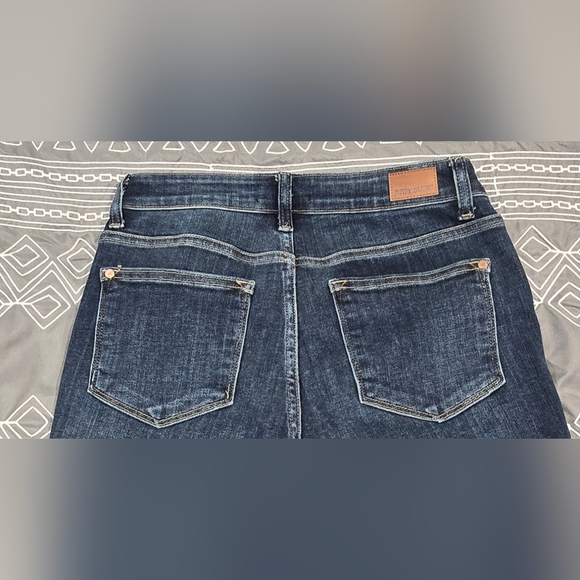 Judy Blue Midrise Distressed Cropped Straight Leg Jeans Size 5/27 - Picture 4 of 9